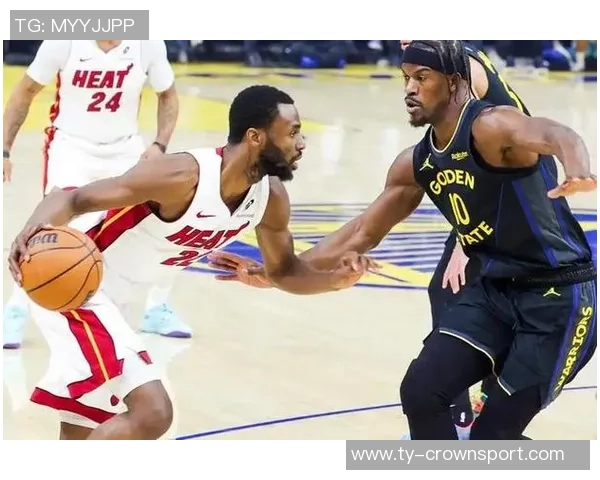 维金斯盛赞鲍威尔展现统治力称其为非凡天才球员的典范 维金斯盛赞鲍威尔展现统治力称其为非凡天才球员的典范